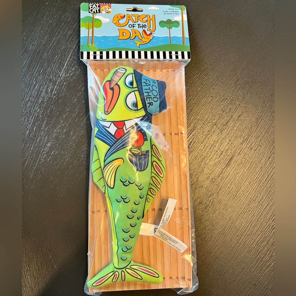 NWT The Cod Father Catch of the Day cat toy